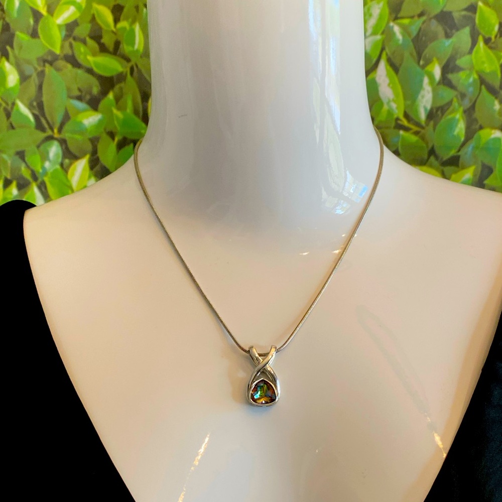 Lia Sophia Pendent Necklace - Picture 2 of 5